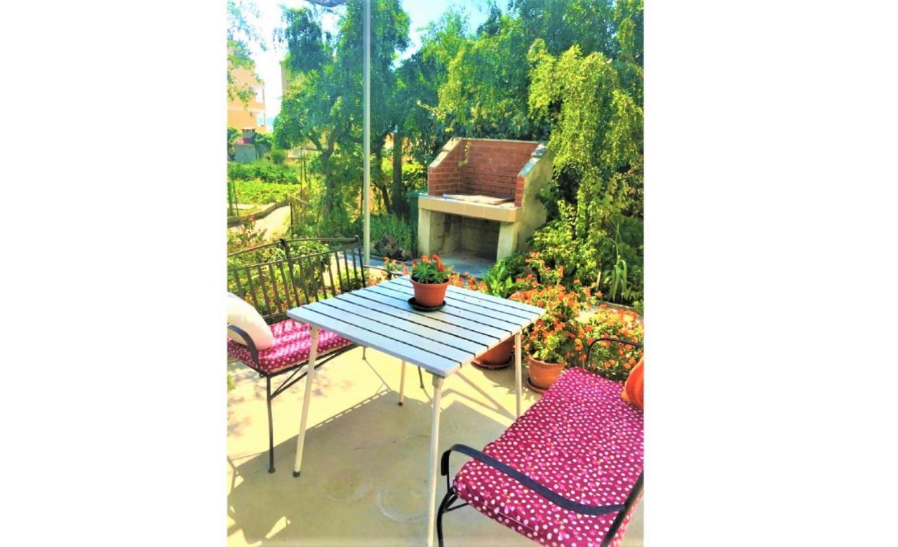 Apartments Garden House Podgora Bagian luar foto