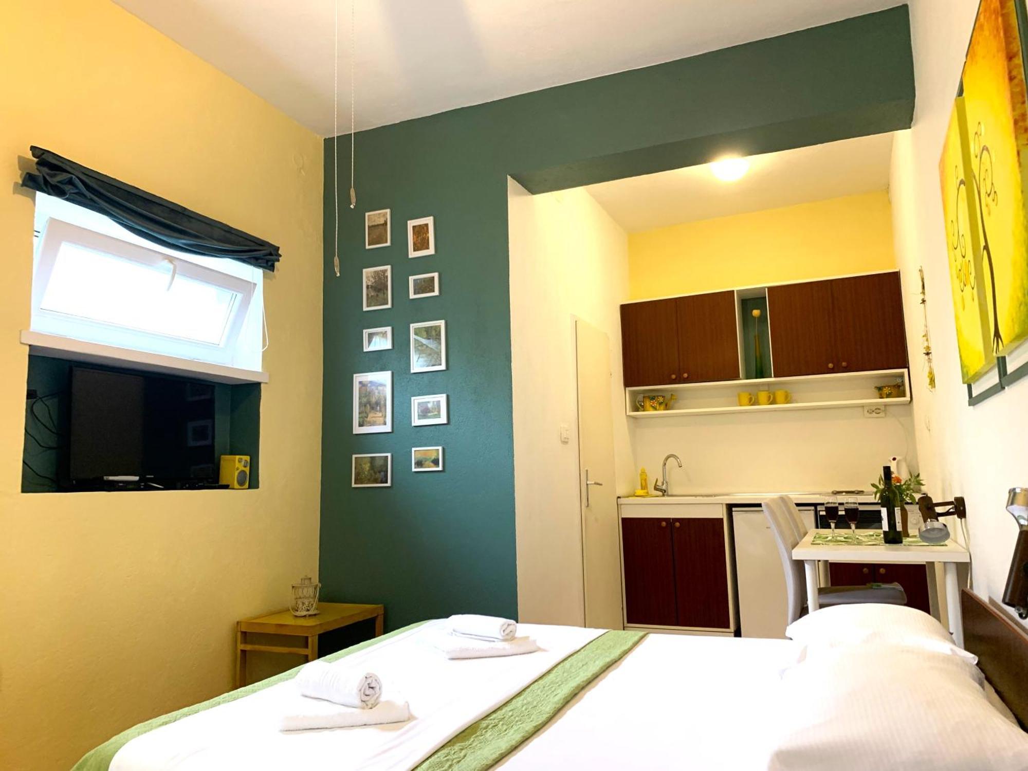 Apartments Garden House Podgora Bagian luar foto