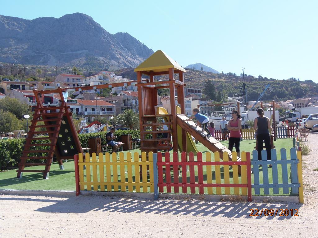 Apartments Garden House Podgora Bagian luar foto